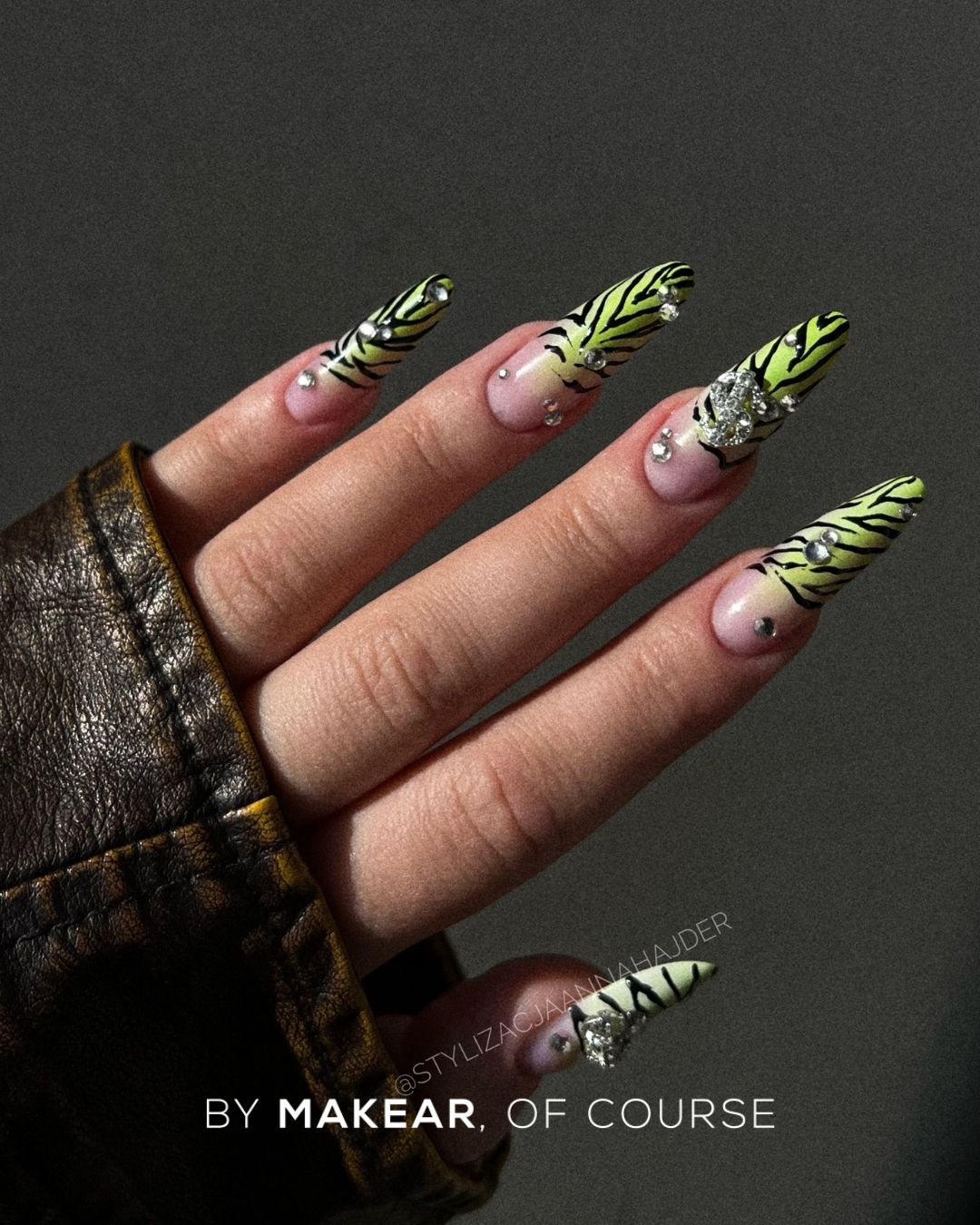 pol po proart black pa02 nail art gel 10g 89 3.jpg pol po proart black pa02 nail art gel 10g 89 3.jpg